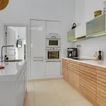 Biorn - 70m From The Sea By Interhome 度假居 *